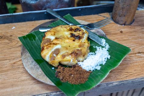 Bibingka Tradicional Filipino De Comida Callejera Imagen De Archivo