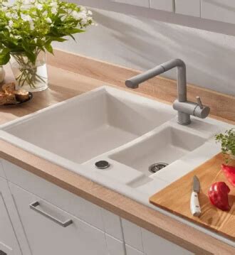 Измельчитель пищевых отходов BORT TITAN 5000