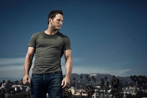 Download Chris Pratt For Mens Health Cover Wallpaper