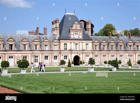 Chateau De Fontainebleau Building Registered As A National Historic