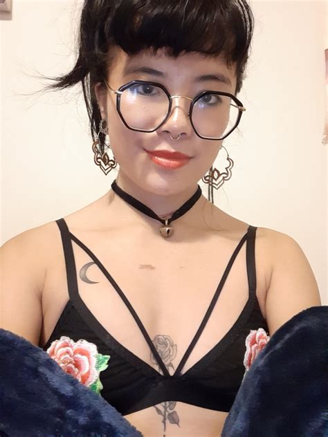 I just wanted to show you what s under my dressing gown Have a lovely day ðŸðŸŒ¹x Porn Pic