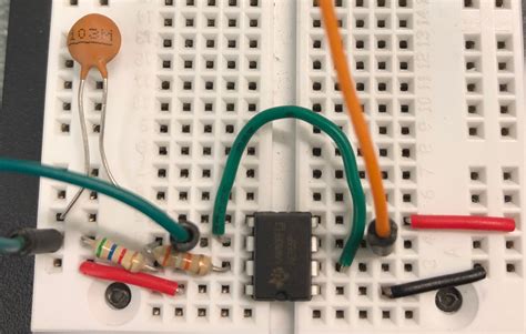 breadboard - 555 Astable Timer produces incorrect period/frequency - Electrical Engineering ...