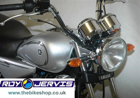 Yamaha Ybr Custom Naked Silver Under Miles