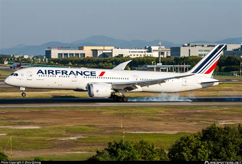 F Hrba Air France Boeing Dreamliner Photo By Zhou Qiming Id