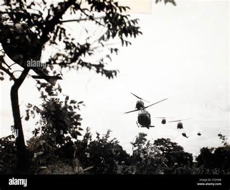 Helicopters vietnam hi-res stock photography and images - Alamy