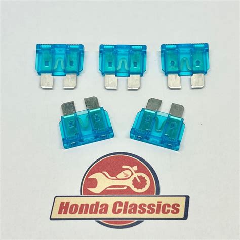 Blade Fuse Blue 15 Amp Pack Of 5 Fus011