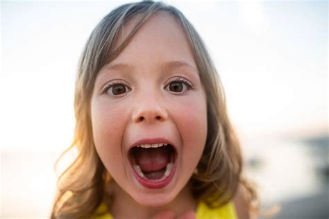 Lettre à Ma Fille Tu Nas Pas Besoin Dêtre Une Bonne Fille Mamanduvar