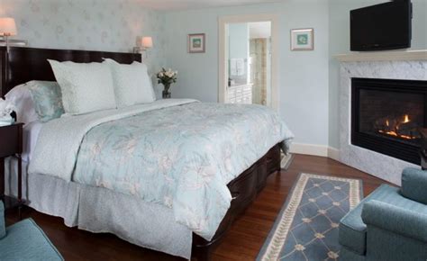 The Old Harbor Inn: Bed and Breakfast in Chatham MA on Cape Cod