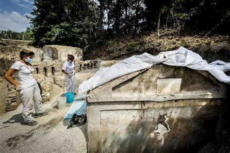 ‘Best preserved’ human remains found in Pompeii – Kimdeyir