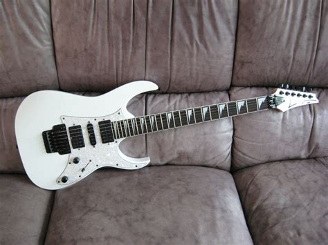 Photo Ibanez Rg350dx Ibanez Rg350dx White 946933 Audiofanzine