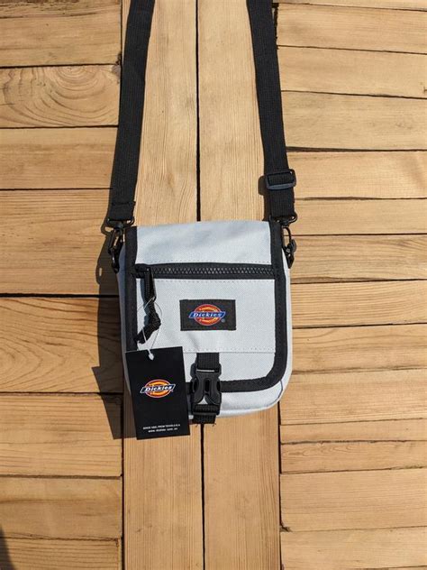 Сумка dickies, белая, светло-серая, месенджер дикис, бананка, ...: цена ...