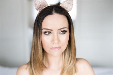 I am Holly Matthews – I AM HOLLY MATTHEWS