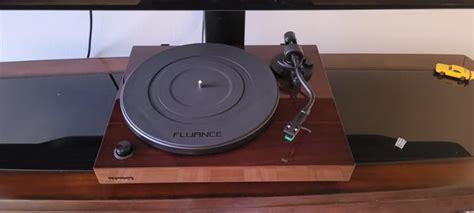 My first turntable setup: Fluance RT81 : r/turntables