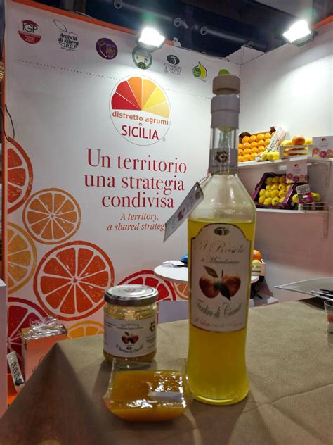 Cibus In Parma District Citrus Stand Of Sicily