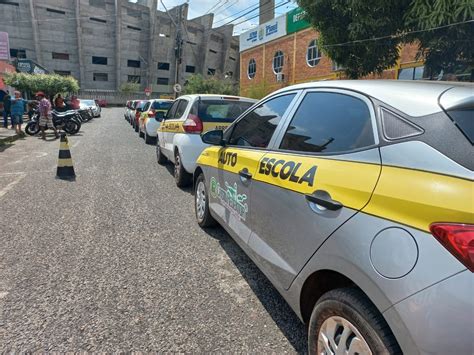 Donos De Autoescolas Fazem Protesto Em Teresina E Questionam Novas