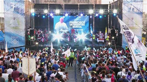 Fieles católicos en Argentina y El Vaticano celebran 10 años del