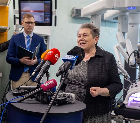 Robot da Vinci zaczyna pracę w naszym szpitalu Samodzielny Publiczny