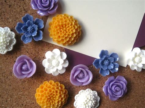 Bulletin Board Tacks Pretty Thumbtacks 12 pc Flower Pushpins