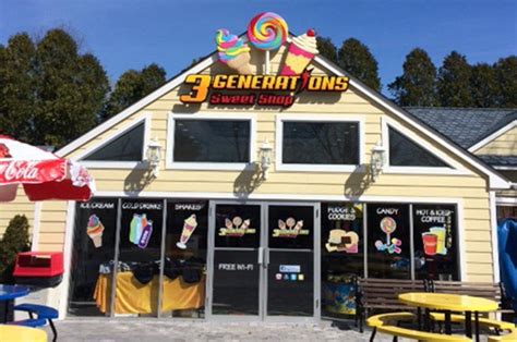 foodcourt1 – Adventureland Amusement Park Long Island New York