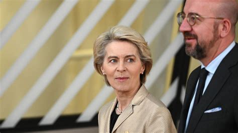 Ursula Von Der Leyen In Brutalen Machtkampf Mit Eu Ratspr Sident Verstrickt