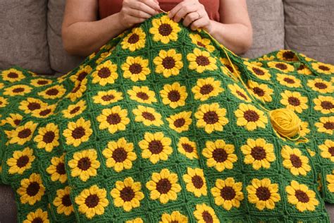 Crocheted Sunflower Blanket Pattern