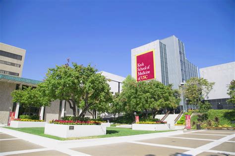 Meet The Team Maintaining The Keck School Of Medicine Of Usc During