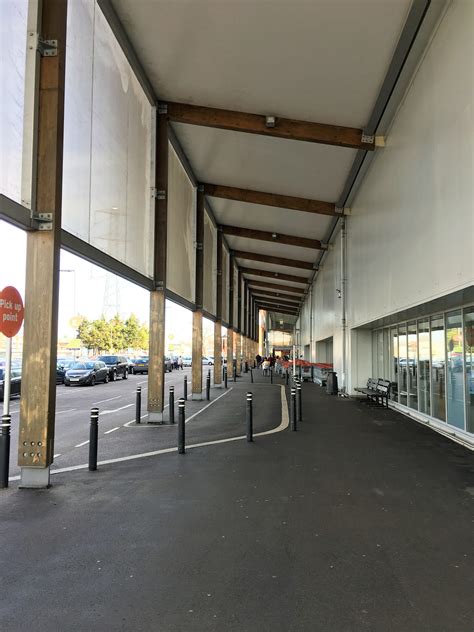 Why hobbycraft crayford is surprisingly busy on weekends 11