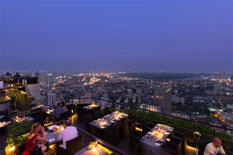 Banyan Tree Bangkok - Travel Siblings