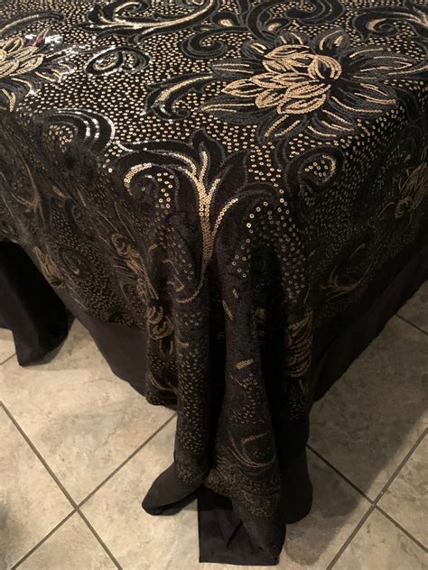 Gorgeous Black Gold Velvet Shimmery Shiny Tablecloth Overlay SET