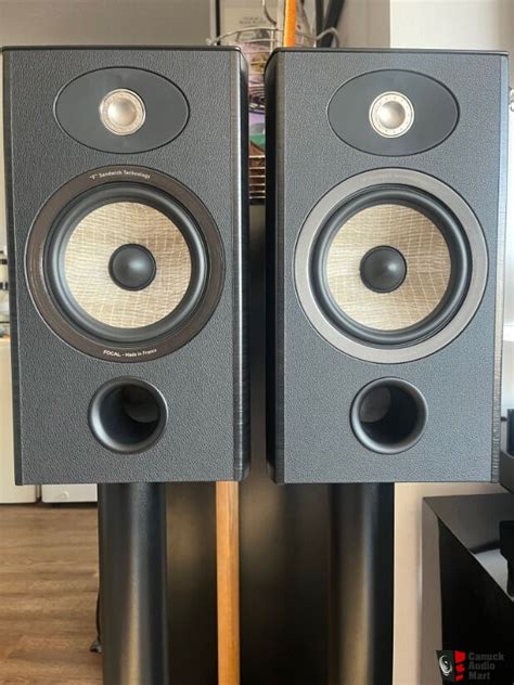 Focal Aria 906 Bookshelf Speakers Dark Ebony Finish With Stands For