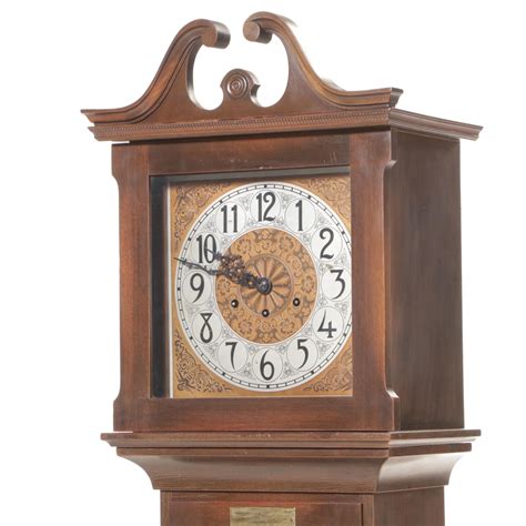 Colonial Mfg Co Mahogany Case Grandfather Clock Ebth