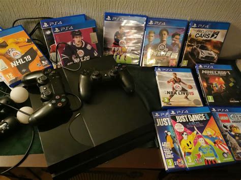 Reservert Ut Dagen Playstation 4 Med Masse Spill Og Kontroller FINN