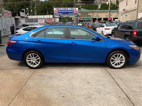 Used 2017 Toyota Camry Se Sedan 1269000