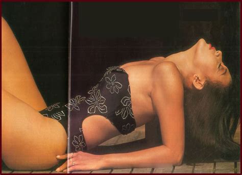 Diah Permatasari Swimsuit Cantik Dan Seksi Foto Seksi Artis Hot