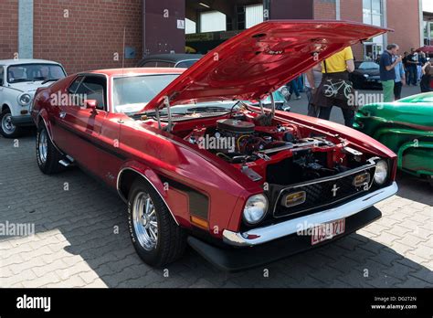 Pony Car Ford Mustang Coupe Second Generation Stock Photo Alamy