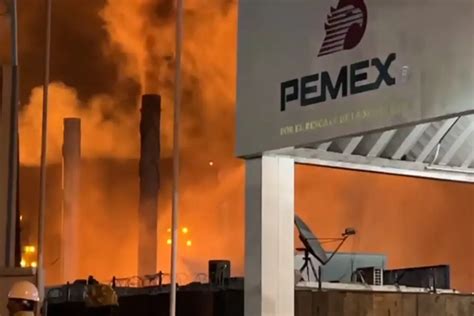 Se Registra Fuerte Incendio En Refiner A De Minatitl N Veracruz Xeu