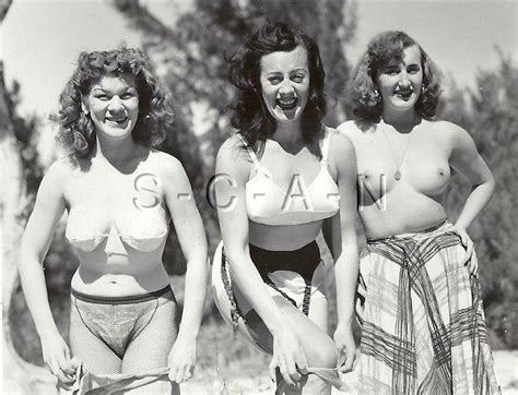 Original Vintage S S Nude Rp Three Super Endowed Women Take Off