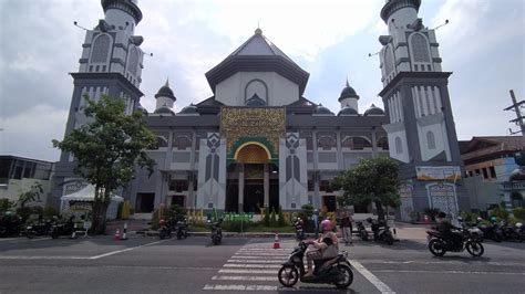 Masjid Agung Lamongan Masjid Tertua Sejak Tahun 1908 Di Tengah Kota