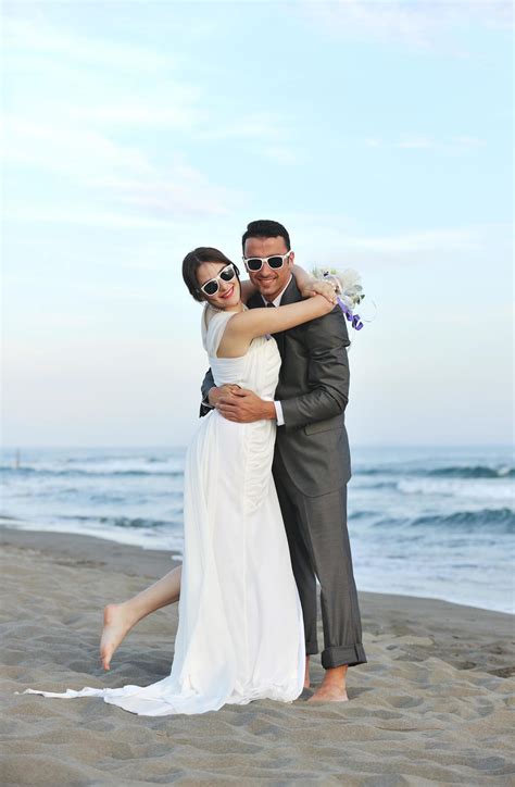 romantic beach wedding at sunset 12643576 Stock Photo at Vecteezy