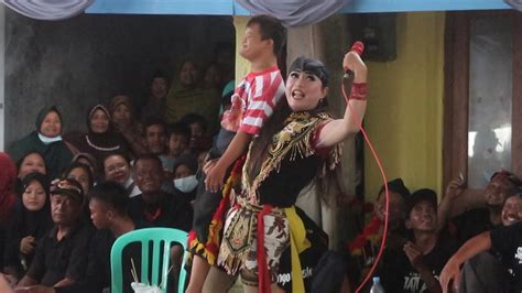 Guyonan Lucu Ganongan Ponorogo Bersama Jathil B4nci Bella Bikin Heboh