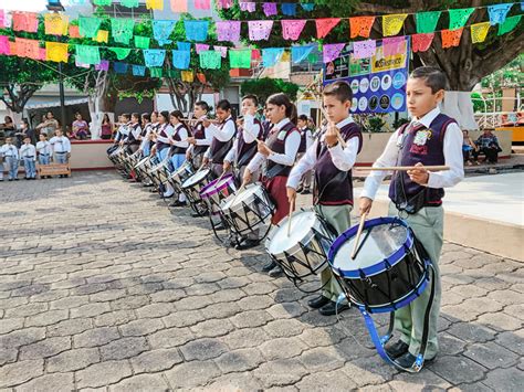 Autoridades Municipales Y Educativas De Ju Rez Encabezan Acto C Vico