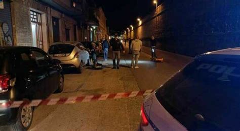 Omicidio In Centro A Taranto Uomo Freddato Con Cinque Colpi Di Pistola