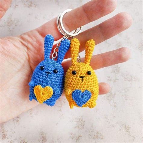 Pin By Yanina Vasquez Arce On Llaveros Tejidos In Crochet Bunny