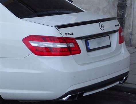 Spoiler Lotka Klapy Mercedes E Klasy W212 AMG Style Czarny Połysk 17946