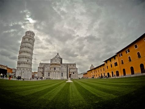 Cathedral Square – Pisa – Hillfamily dot net