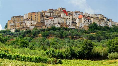 Il Molise Offre Euro Per Trasferirsi In Uno Dei Suoi Paesini Che