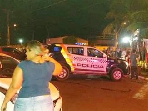 G1 Pm Reage A Assalto Em Restaurante E Mata Ladrão Em Cuiabá Diz