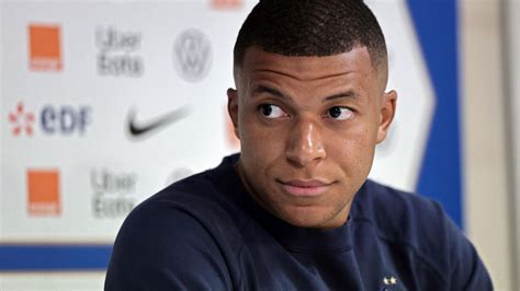 Mercato Kylian Mbappé va finalement prolonger au PSG Affairage ci