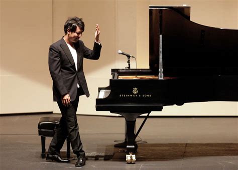 Lang Lang amazes in Mozart, Chopin recital