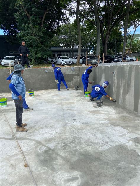 IMPERMEABILIZAÇÃO DE PISCINA DE CONCRETO ENTERRADA Viapol